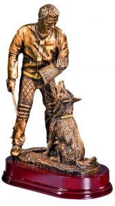 37312 Hundeführer Kunstharzpokal inkl. Beschriftung | 30,0 cm